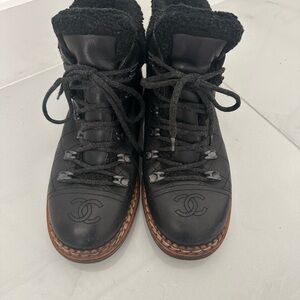 CHANEL Black Leather Lace-Up Shearling-Trim Boots